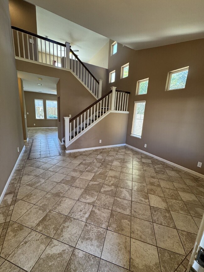 Photo - Gorgeous 3 Bedroom, 2 1/2 Bathroom Home in Perfect Brentwood Location