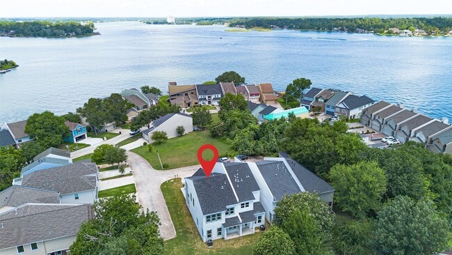 Photo - 115 Capetown Ln
