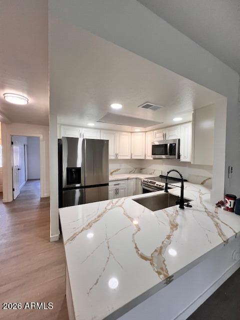 Photo - 2115 W Belmont Ave