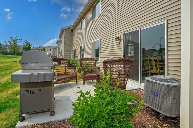 1157 Amber Dr