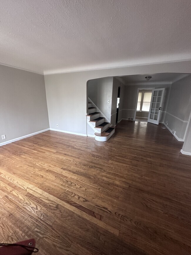 Photo - 1240 Avondale Rd