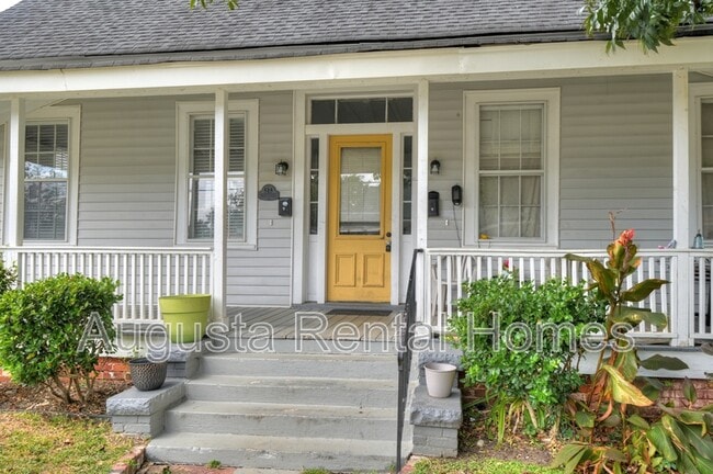 Photo - 515 3rd St