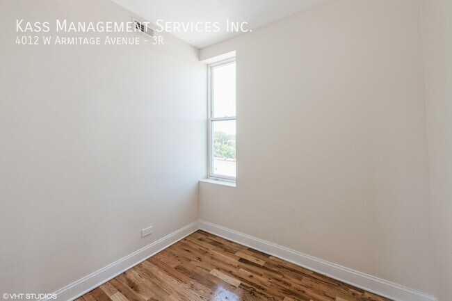 Photo - 4012 W Armitage Ave Unidad 3R