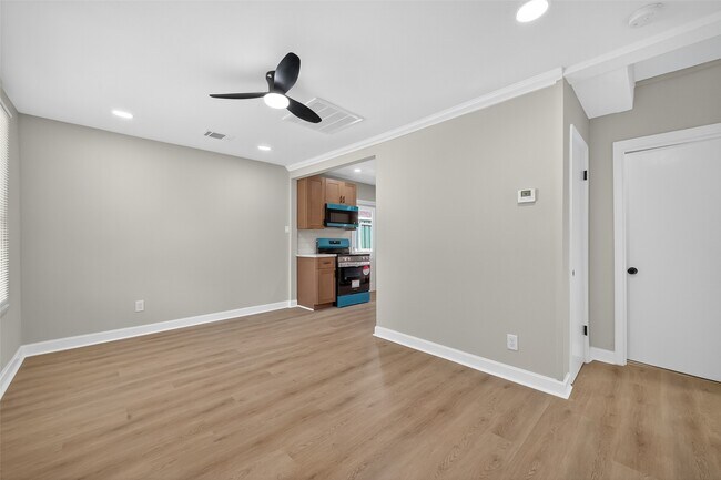 Photo - 889 Chas Ln
