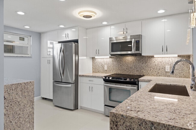 Building Photo - 3580 S Ocean Blvd Unit 8-B Rental