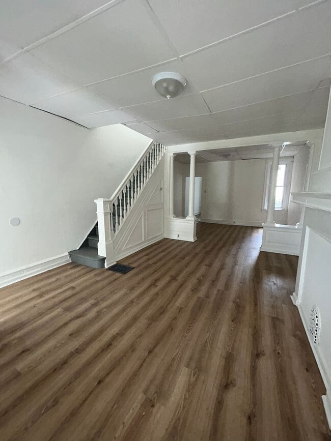 Photo - 3 BD / New renovation CO