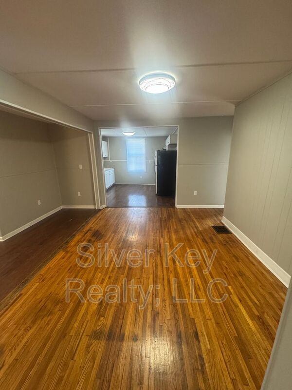 Photo - 203 Forrest Ave