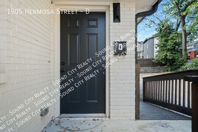 Building Photo - 1905 Hermosa St Unit D Rental