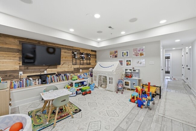 Photo - 756 Princeton Pl NW Unit 1