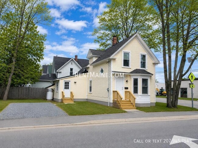 Building Photo - 58 Elm St