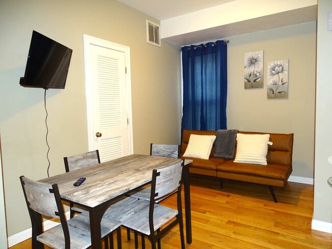 Building Photo - 12 Langdon St Rental