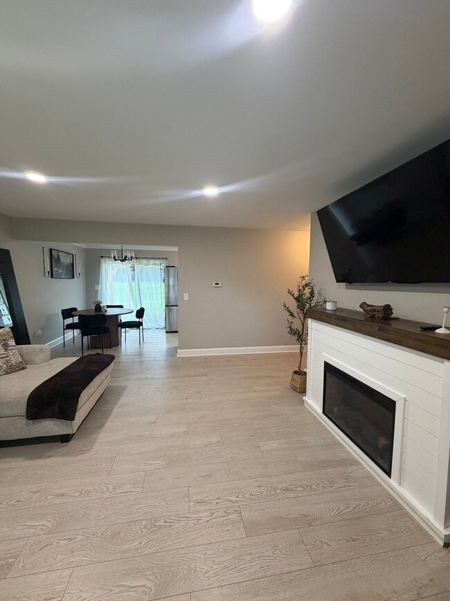 Photo - 201 Fairwood Dr