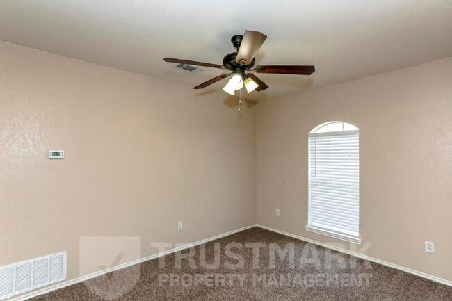 Photo - 5304 Vail Dr