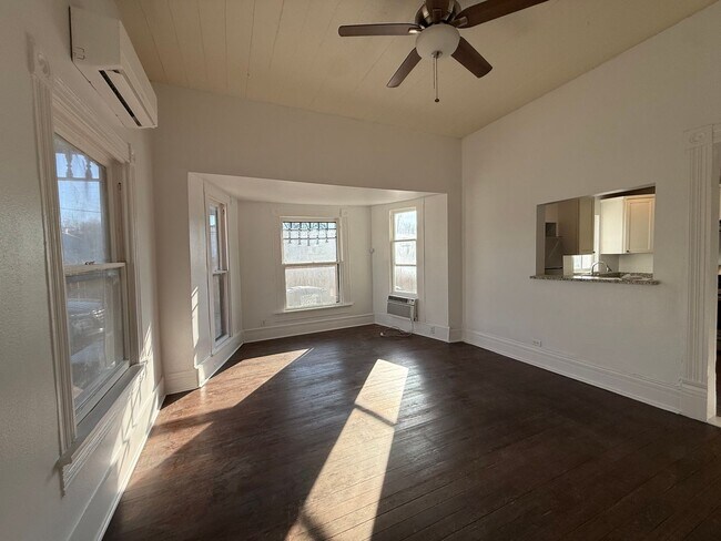 Photo - Charming Renovated 1BR Near The Pearl & River Walk