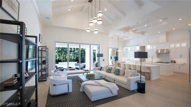 Photo - 700 Wedge Dr