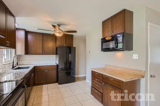 Photo - 6397 Brooks Dr