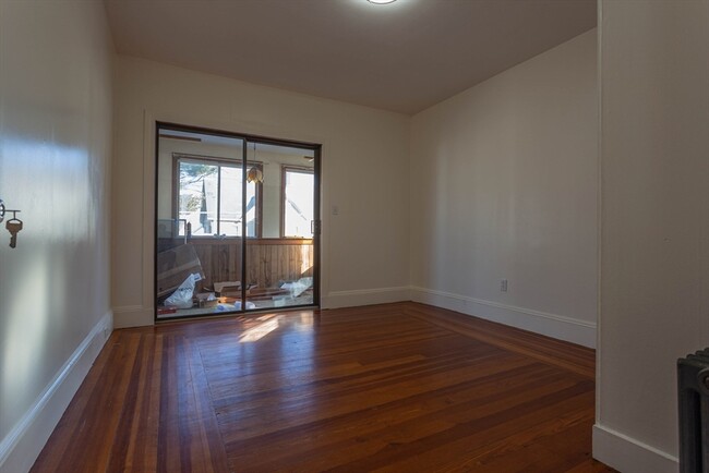 Photo - 565 Riverside Ave Apartments Unit 567