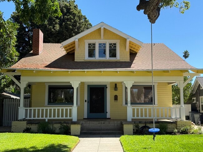 Building Photo - 2020 Milan Ave Rental