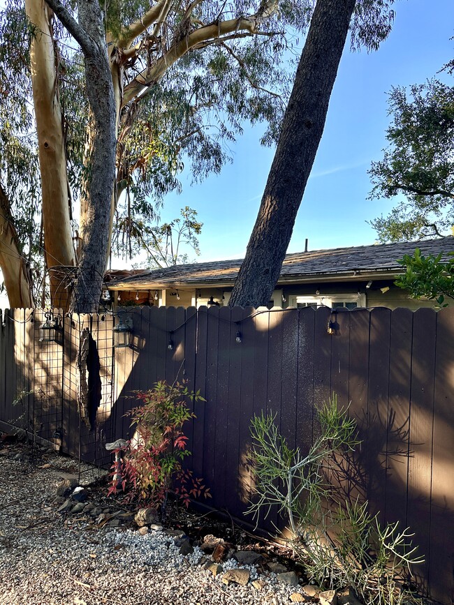 Photo - 21682 Encina Rd