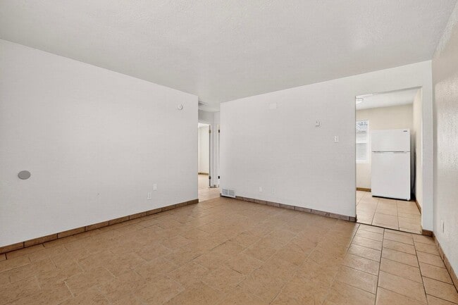 Photo - 540 Cardenas Dr SE Unidad B