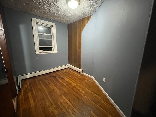 Photo - 87 Devon St