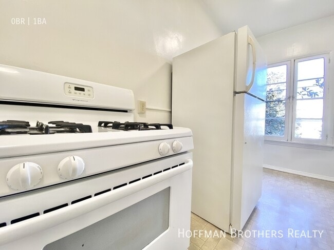Photo - 838 Sanborn Ave Unit 105