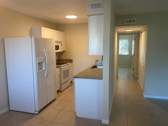Photo - 4621 Bayshore Dr