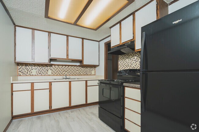 2 habitaciones, 1 baño - 900 pies cuadrados - Cocina - Concord Square Apartments