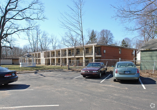 Woodside Apartments - Woodside Apartments