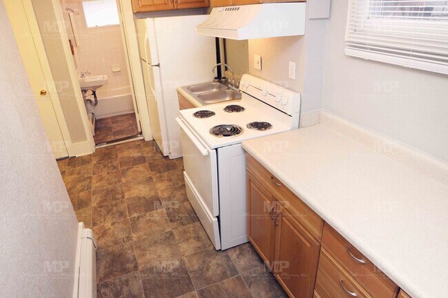 Photo - 216 E Myrtle St