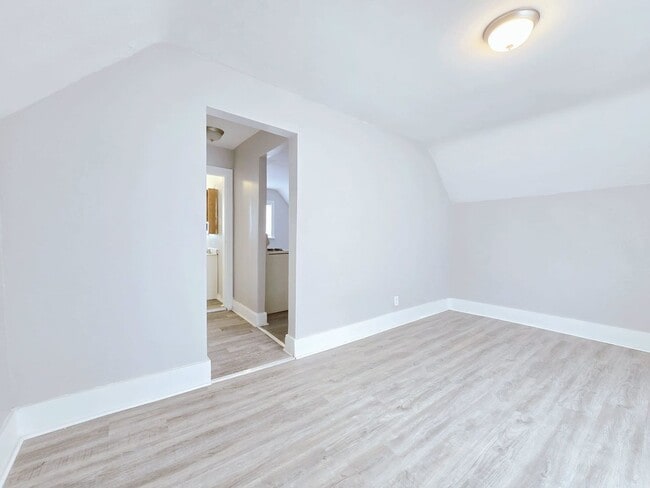 Photo - 533 Columbia St Unit C