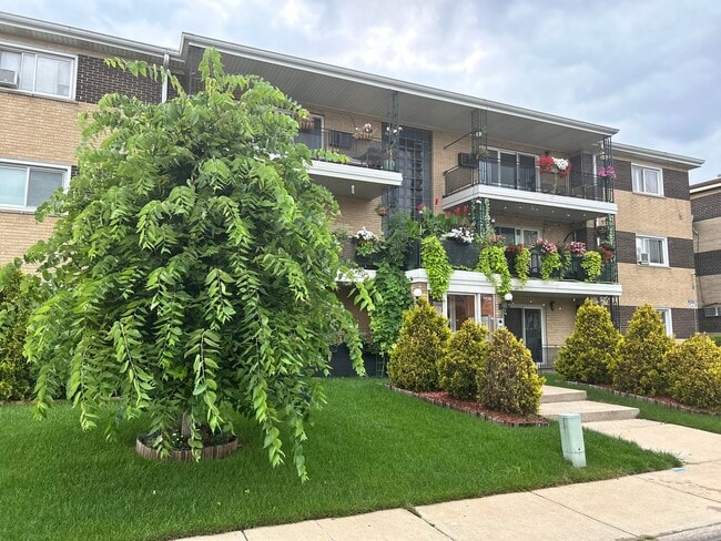 Building Photo - 9440 S 79th Ct Unit 3NW