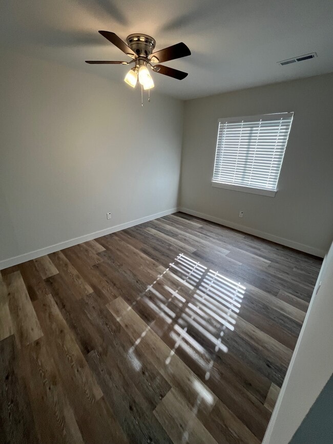 Photo - 2714 Center St Unidad B