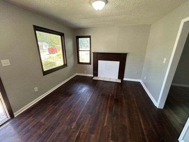 Photo - 3Bed 1 bath home north Huntsville