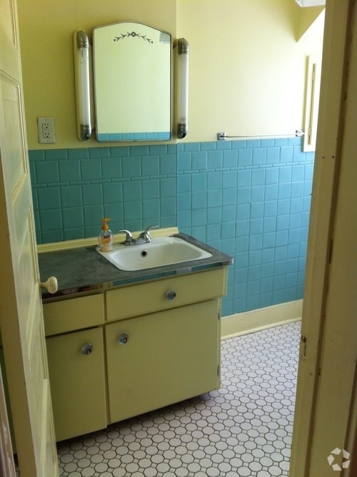 Building Photo - 1009 SW Fillmore St Unit 1 Rental