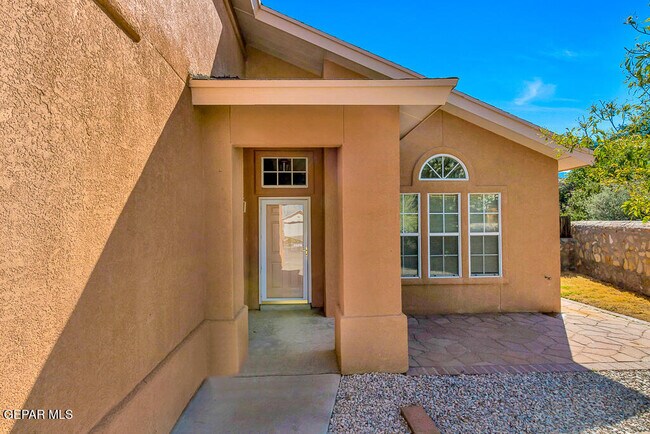 Photo - 10917 Loma Alta Pl