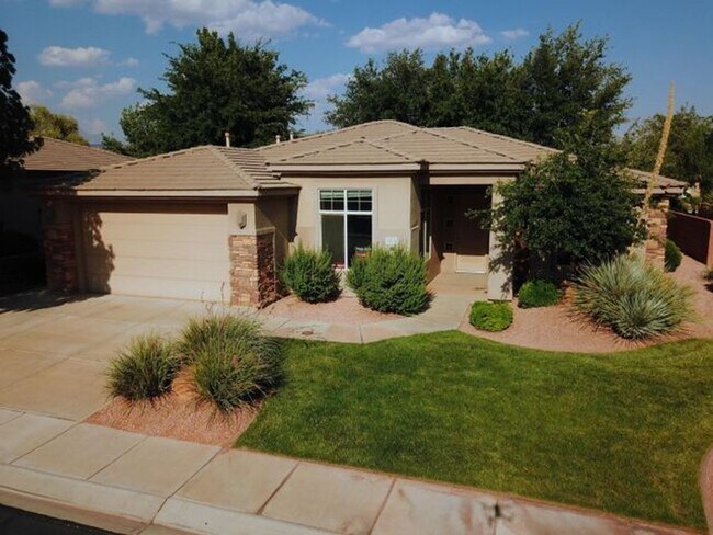 Building Photo - Move-In Ready 3 Bedroom Home