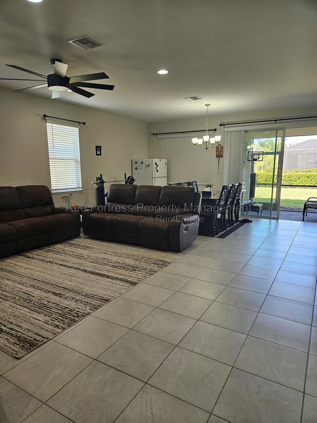 Photo - 15240 Floresta Ln