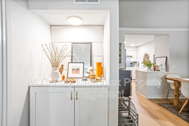 Photo - 7924 Royal Ln