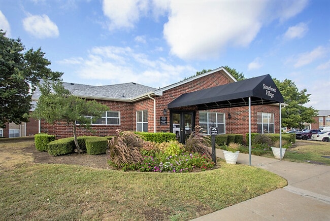 Building Photo - Stonebrook Village Rental