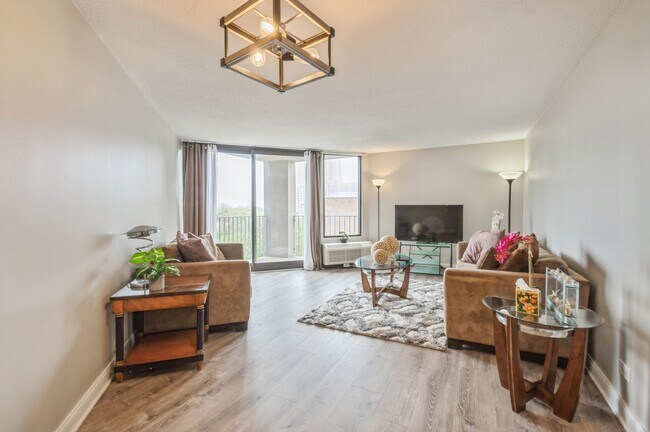 Photo - 5320 N Sheridan Rd Unit 403