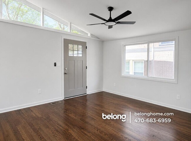 Building Photo - 1735 Alvarado Terrace SW
