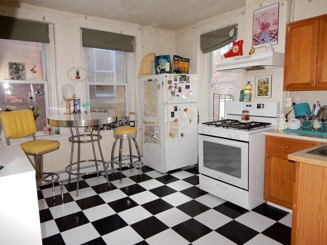 Photo - 274 Cambridge St Unit 8