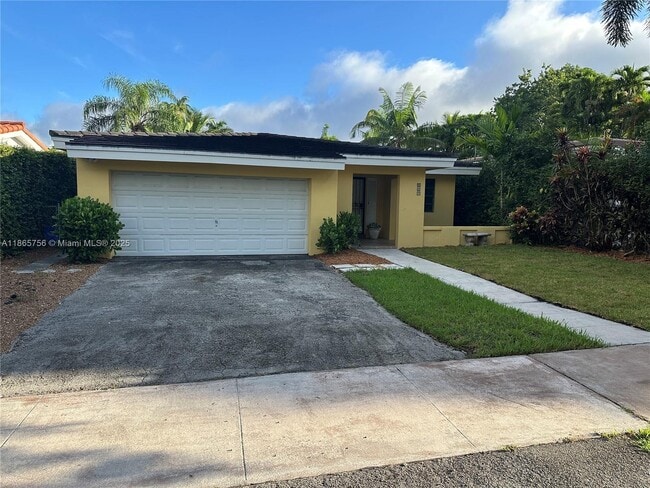 Building Photo - 527 Gerona Ave Rental