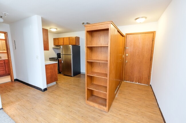 Photo - Lake Street Manor