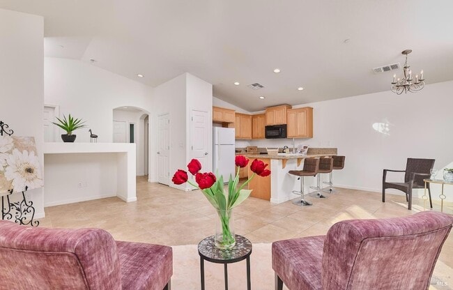 Photo - 504 Silver Ridge Dr