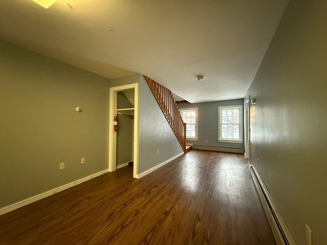 Photo - 12-16 Sage St. Unidad 1