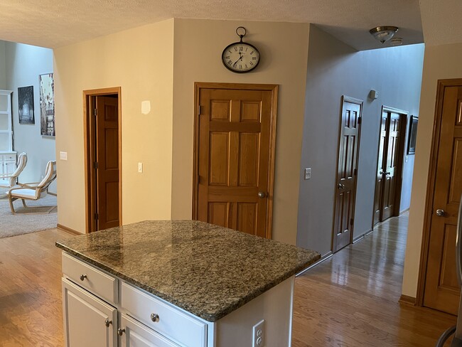 Photo - 6041 Holywell Dr