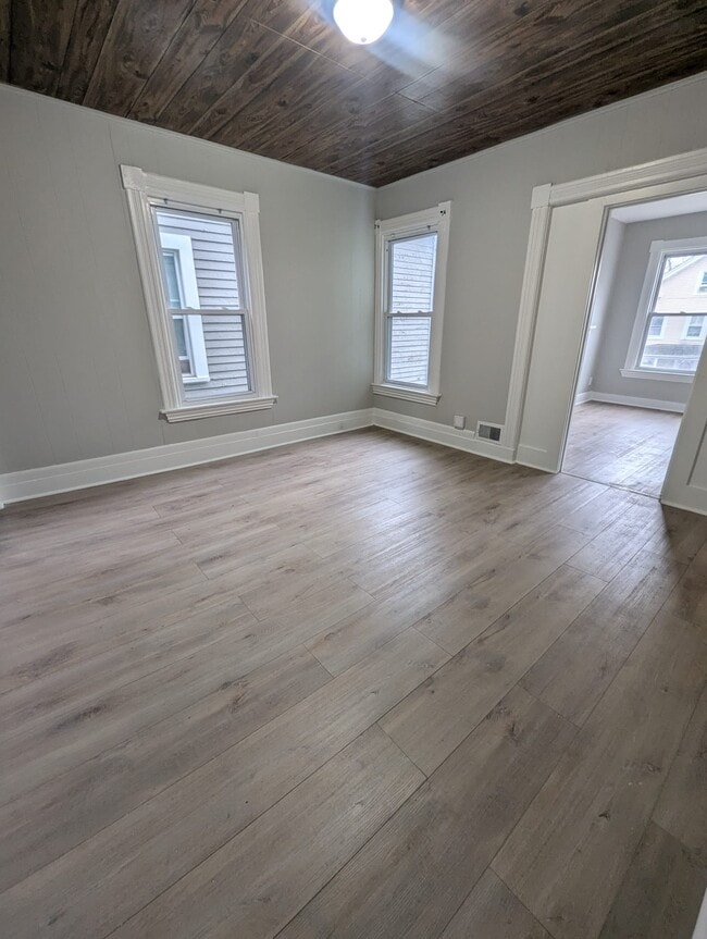 Photo - 75 Woolsey St Unit 3