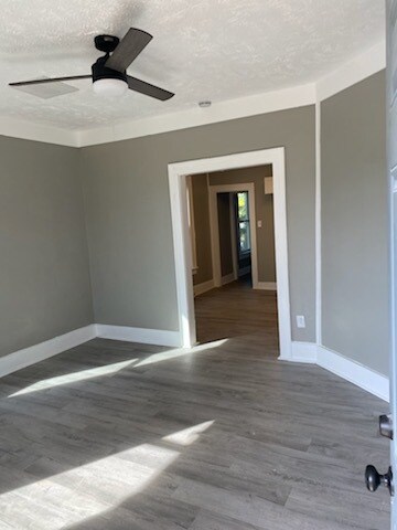 Photo - 2732 Grace St